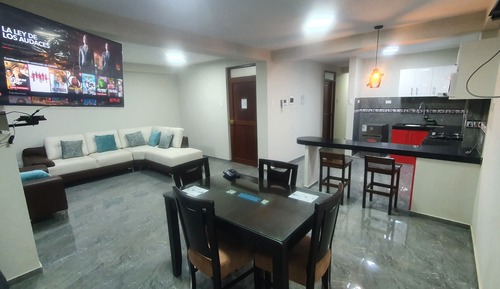 Apartamento Premium, 3 habitaciones, cocina, vistas a la ciudad