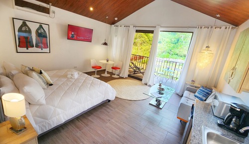 Cabaña panorámica, 1 cama de matrimonio grande, vistas al río, en esquina