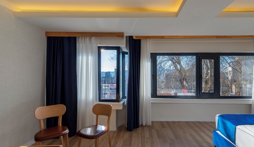 ANNEX JUNIOR SUITE-PARTIAL VIEW