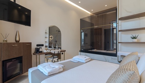 Suite superior, vistas a la ciudad (Indoor Jetted Tub)