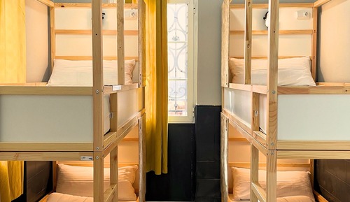 Dormitorio compartido básico, dormitorio mixto