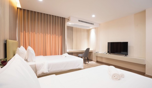 Habitación básica con 1 cama doble o 2 individuales