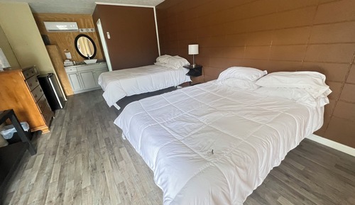 Habitación económica con 1 cama doble o 2 individuales