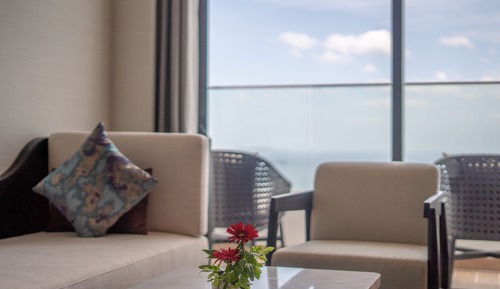 Suite ejecutiva, 3 habitaciones, frente al mar
