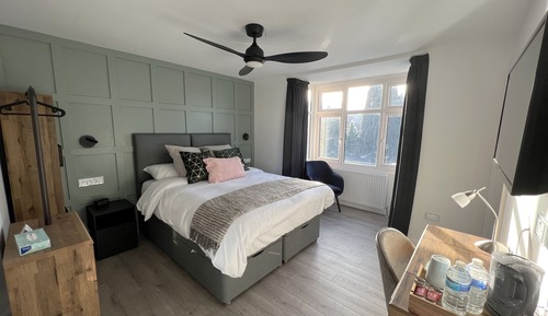 Habitación Deluxe con 1 cama doble o 2 individuales