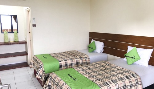 Habitación estándar con 2 camas individuales