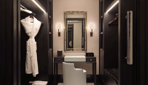 Suite (Ambassador)