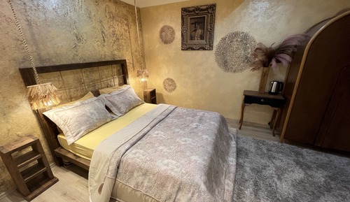 Brown Deluxe Room