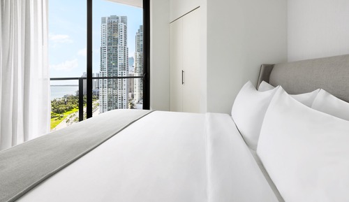 Suite, 1 cama de matrimonio grande con sofá cama, vistas a la bahía