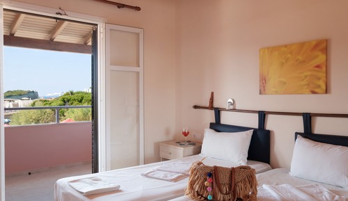 Apartamento estándar, 2 habitaciones, vistas parciales al mar
