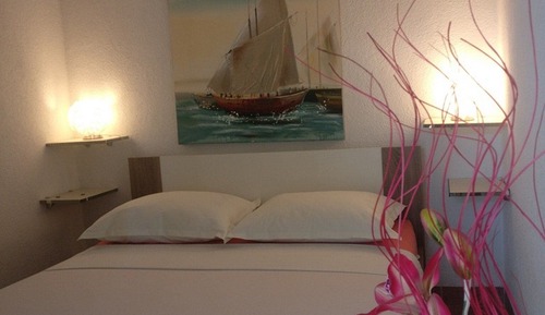 Apartamento (One Bedroom Apartment with Terrace (G)