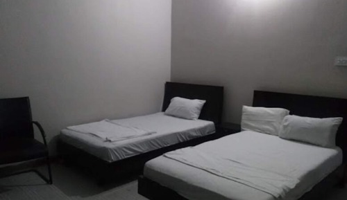 Habitación estándar con 1 cama doble o 2 individuales
