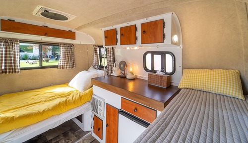 Habitación básica, 1 habitación (Caravan (Baby yellow))