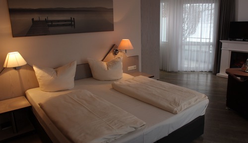 Habitación estándar doble, balcón, vistas al lago