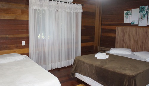 Habitación estándar con 1 cama doble o 2 individuales