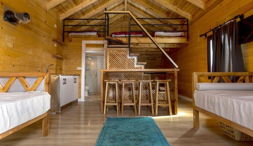 Standard Chalet