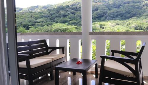 Habitación superior, vistas a la montaña