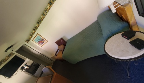 Habitación básica con 2 camas individuales