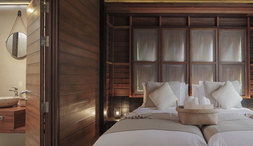 Shangri-la Suite