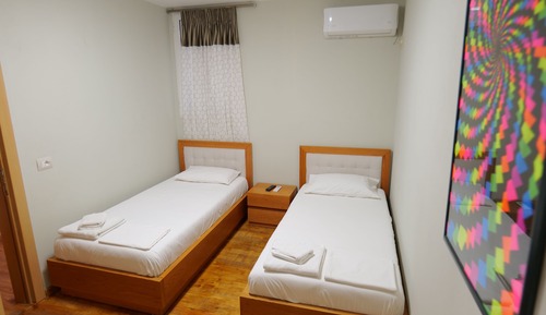 Habitación económica con 2 camas individuales