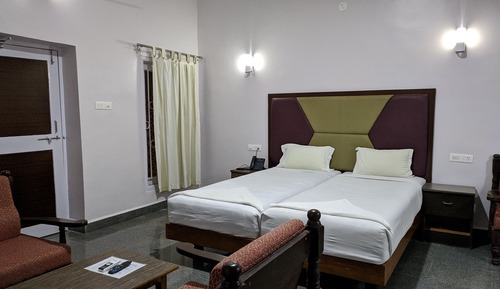 Habitación clásica con 2 camas individuales