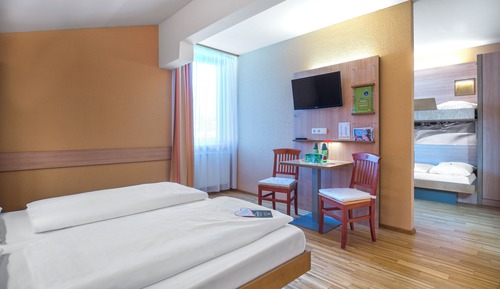 Estudio familiar, 2 habitaciones