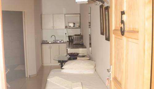 Self-Catering Unit 5