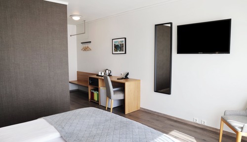Habitación superior con 1 cama doble o 2 individuales