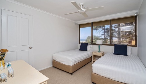 4 Star Beachfront Apartment