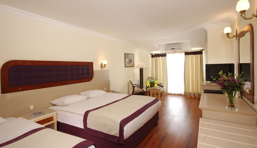 Habitación triple ejecutiva