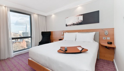 Habitación, 1 cama de matrimonio, accesible para personas con discapacidad, vistas a la ciudad