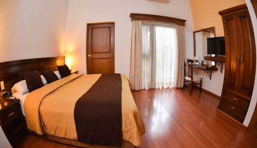 Habitación estándar, 1 cama de matrimonio grande, vistas al jardín