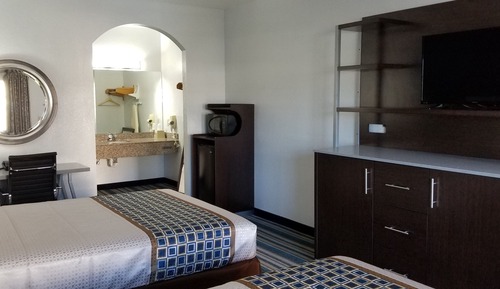 Habitación estándar doble, 2 camas de matrimonio, no fumadores