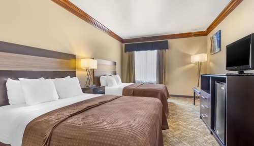 Suite, 2 camas de matrimonio, no fumadores, frigorífico y microondas (with Single Sofabed)