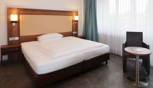 Habitación Business, no fumadores, balcón (Medium)
