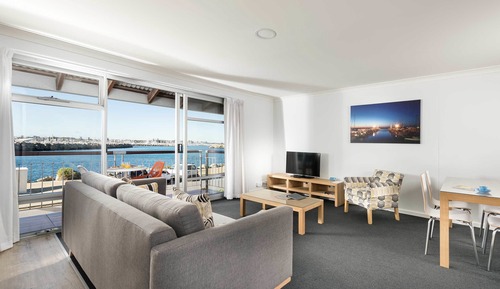 Apartamento, 1 habitación, vistas parciales al mar