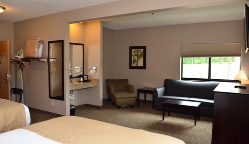 Suite familiar (2 Queen Beds with 1 Sofa Bed)