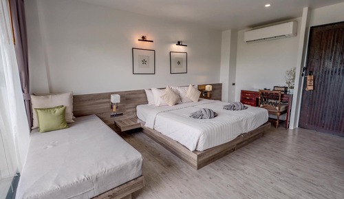 Moonlight Suite