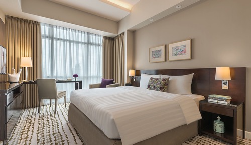 Estudio clásico, 1 cama de matrimonio, cocina