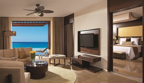 Preferred Club Master Suite Ocean Front Private Pool