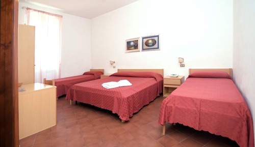 Habitación cuádruple económica, 1 habitación, baño privado