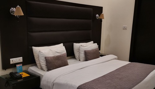 Suite estudio de lujo, 1 cama de matrimonio grande, vistas al jardín, planta baja