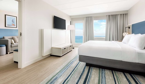 Suite, 1 cama de matrimonio grande, accesible para personas con discapacidad (Oceanfront)