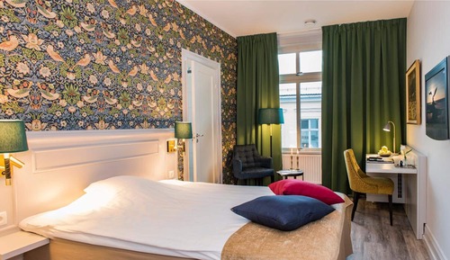 Habitación Deluxe doble, 1 cama de matrimonio grande con sofá cama