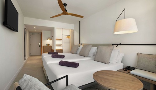 Habitación triple Premium, balcón, vistas al mar