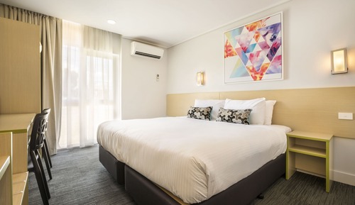 Estudio, 1 cama de matrimonio grande