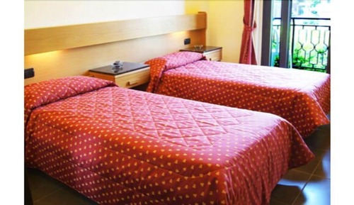 Habitación con 1 cama doble o 2 individuales