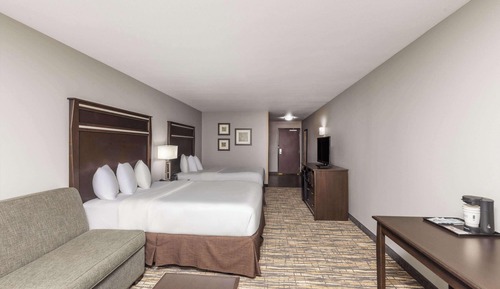Suite Deluxe, 2 camas de matrimonio, accesible para personas con discapacidad (Mobility Accessible)
