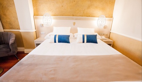 Suite Habitación Matrimonial + Salón