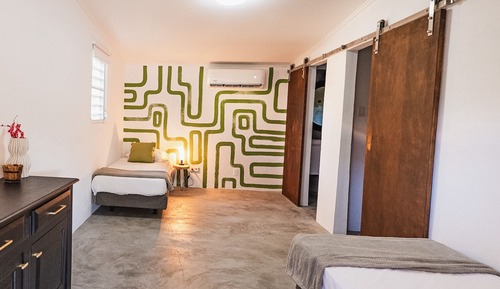 Apartamento familiar, 2 habitaciones, vistas al jardín